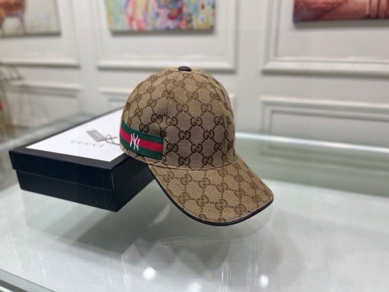 【AT1667】ボックス付きの布袋、NY＆Gucci（グッチ）の最新コラボ商品、オリジナルの野球帽、キャンバス生地+上質な牛革を使用して、質の良い商品です！おしゃれで使いやすい、おしゃれな男性や女性のための最適な選択肢です。基本的なサイズは56で、調整可能なパッチが付いています。