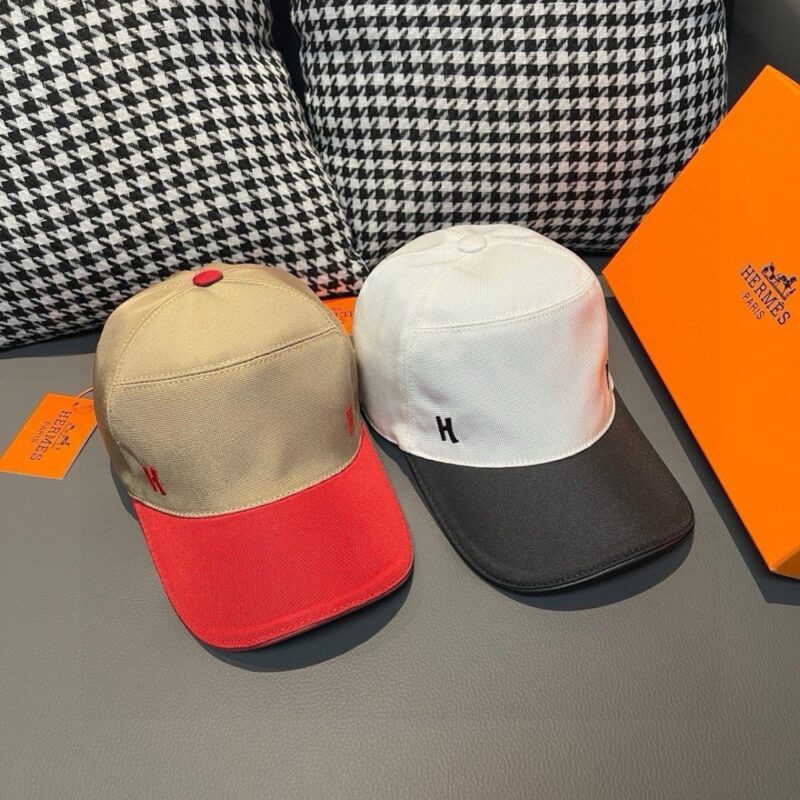 【AT1670】新作品出荷。箱入り布袋が付いています。HERMÈS(エルメス)の最新オリジナル野球帽、ツートンH、通気性のあるキャンバス生地+上質な牛革、工場製精鋼調節バックル、細かい仕上げ、ファッションで格好良いクオリティが抜群！