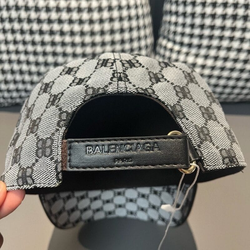 【AT1675】ボックス入りの布袋とBalenciaga（バレンシアガ）の新しい野球帽、キャンバス生地+最上級牛革、純綿裏地、軽く通気性が良い、シンプルで上品！基本的な頭囲56、パッチで調節可能、男女兼用、四季なくてはならないアイテム！
