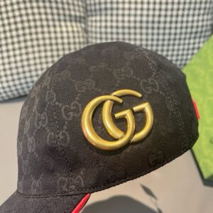 【AT1679】包装布袋付き、Gucci(グッチ)の新作オリジナル野球帽、金属製のダブルG、店頭最新モデル、正規品の金型で作られた五金部品、キャンバス生地+最上級牛革使用、工場製品質！品質は最高で、基本的なヘッドサイズは56、パッチで調整可能。