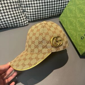 【AT1680】包装布袋つき、Gucci(グッチ)の新作オリジナル野球帽、メタルダブルG、店内最新作、帆布素材+上質な牛革！質は抜群で、基本的なヘッドサイズ56、パッチ調節可能。