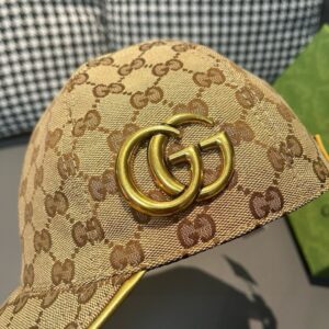 【AT1680】包装布袋つき、Gucci(グッチ)の新作オリジナル野球帽、メタルダブルG、店内最新作、帆布素材+上質な牛革！質は抜群で、基本的なヘッドサイズ56、パッチ調節可能。