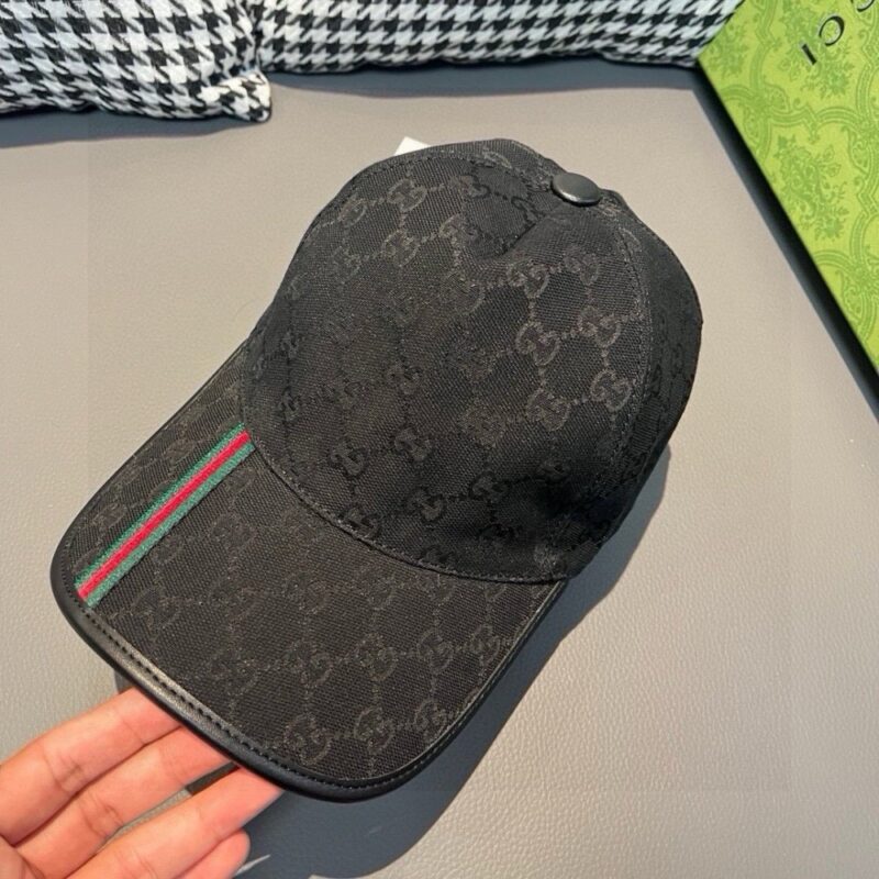 【AT1686】パッケージの布袋、Gucci（グッチ）のクラシックなオリジナルの野球帽、縦縞の小織りベルト、帆布素材+最上級牛革、本革の包み込みがかっこよくおしゃれ、代購人気商品、男女ともに使えるベーシックで合わせやすいアイテム、クオリティは最高です！基本的なヘッドサイズは56cm、パッチ調整可能。