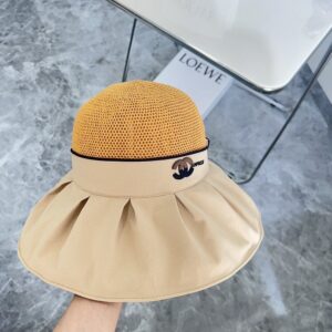 【AT1694】💛防塵バッグ付き【CHANELシャネル】2024年の新作ブラックジェリーウィーブ漁帽、大きなつばでとてもアクセントが効いており、目を閉じても手に取りたくなる一品です。