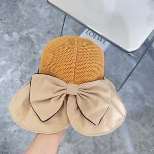 【AT1694】💛防塵バッグ付き【CHANELシャネル】2024年の新作ブラックジェリーウィーブ漁帽、大きなつばでとてもアクセントが効いており、目を閉じても手に取りたくなる一品です。