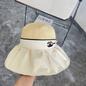 【AT1695】【CHANELシャネル】2024新作の黒いビニール編み漁師帽には防塵袋が付属しています。大きなつばがとても合わせやすく、これは目を閉じても選べるおすすめアイテムです。