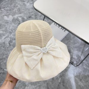 【AT1696】💛防塵袋付き【CHANELシャネル】2024新作 ワイドつば 折りたたみ可能な日よけフィッシャーハット ～ シンプルで洗練された🔅シャネル風の日よけ効果抜群、自由に折りたたんでも形が崩れない