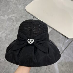 【AT1699】💛チャネルの防塵バッグ付き【2024年モデル】大きなつばの折りたたみ式日よけフィッシャーハット〜シンプルでエレガント🔅小さな香りのする日よけ効果は一級品、自由に折りたたんでも形が崩れません