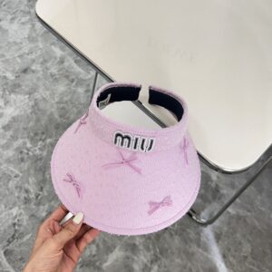【AT1705】💛防塵バッグ付き 【MIUMIUミュウミュウ】2024夏新作バタフライリボンキュートサンハット 空底帽子🔅ユニークなデザイン、夏にぴったりの選択肢