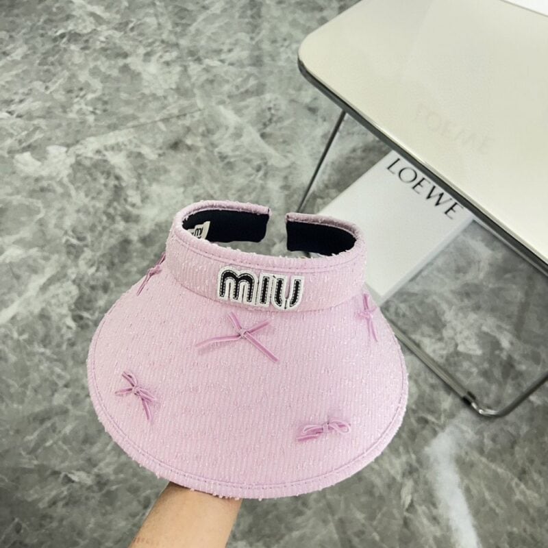 【AT1705】💛防塵バッグ付き 【MIUMIUミュウミュウ】2024夏新作バタフライリボンキュートサンハット 空底帽子🔅ユニークなデザイン、夏にぴったりの選択肢