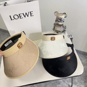 【AT1712】💛 ダストバッグ付き【CHANELシャネル】2024年夏の新作シャネルハット、ブランド品の出荷、超便利！合わせやすい！外出必須 アこの翻訳結果を示す余分なテキストは不要です。