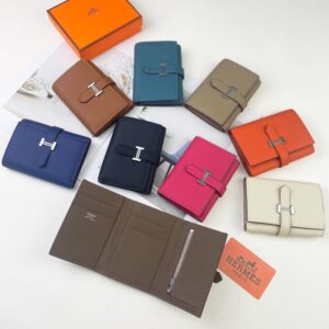 【AT1755】エルメスベアンウォレット。エプソムカーフスキンのミニウォレット。