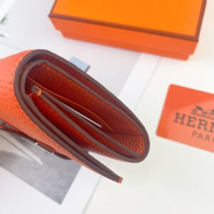 【AT1758】エルメスのベアンウォレットは、エプソムカーフスキンのミニ財布です。