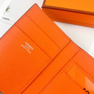 【AT1758】エルメスのベアンウォレットは、エプソムカーフスキンのミニ財布です。