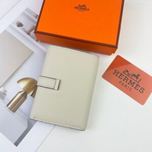 【AT1759】Epsomカーフスキンのミニウォレット「Hermes Bearn wallet」