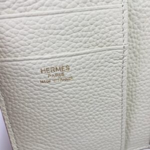 【AT1759】Epsomカーフスキンのミニウォレット「Hermes Bearn wallet」