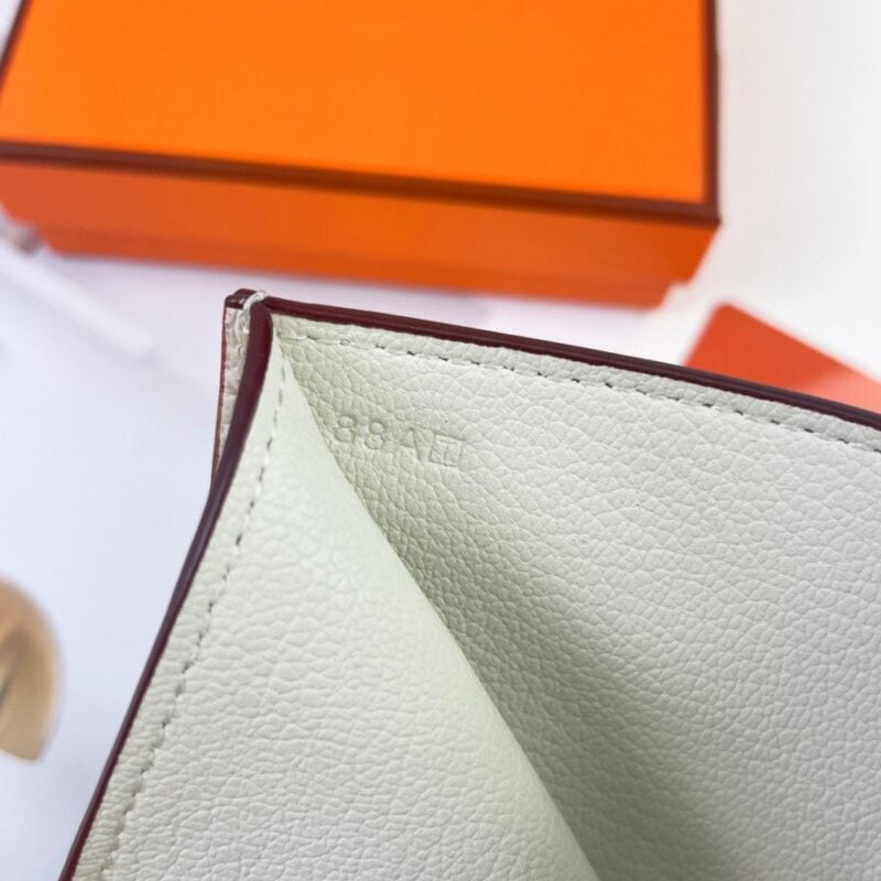【AT1759】Epsomカーフスキンのミニウォレット「Hermes Bearn wallet」