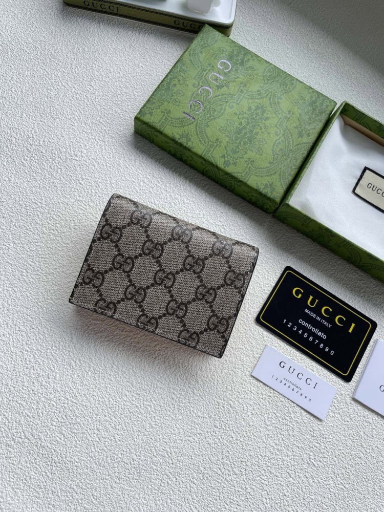 【AT1764】GUCCI 素材 PVCとPUレザー カーキとイエロー 精巧な手作り🎁 実物撮影📷