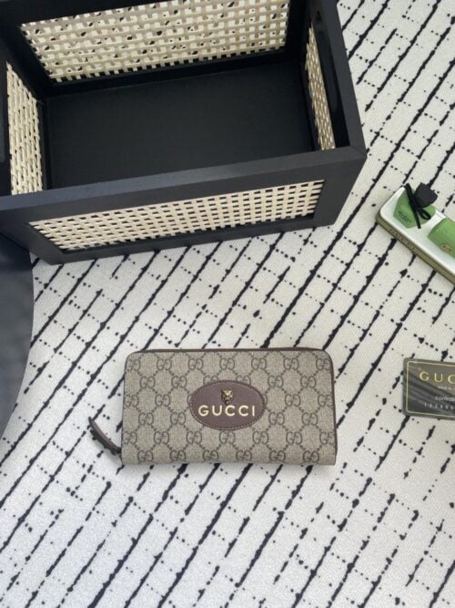 【AT1788】Gucciが多数の馬脇留め付き1955シリーズアクセサリーを発売しました。