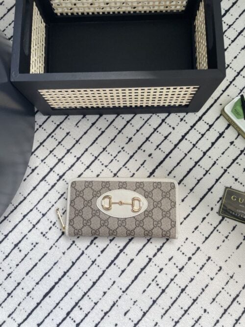 【AT1789】Gucciが複数の馬具付き1955シリーズアクセサリーを発売しました。