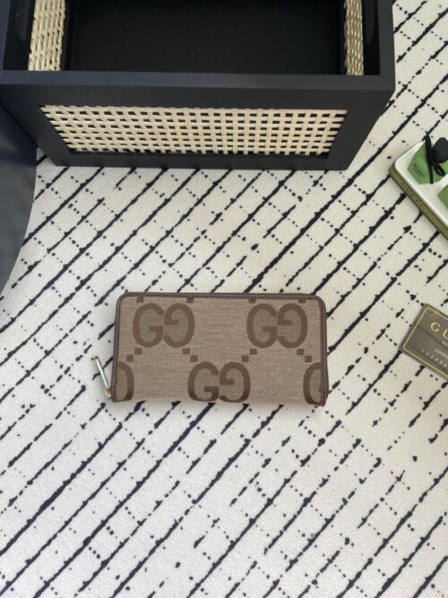 【AT1791】GUCCIのDiana竹節新款財布は、ブランドの識別可能な要素を取り入れた全面ファスナー財布で、竹のモチーフが緻密に装飾されています。