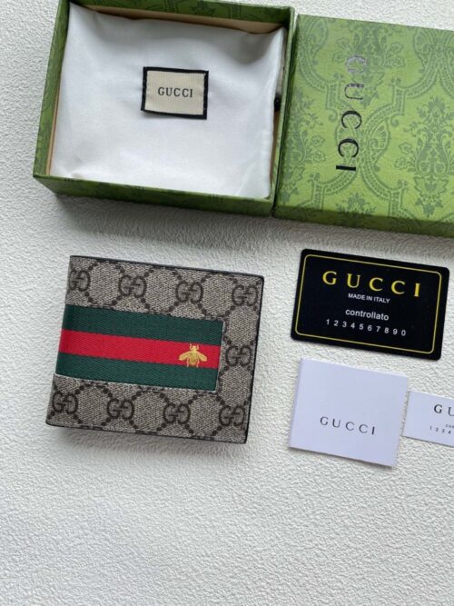 【AT1813】GUCCI最新の人気プリント入りコンパクトウォレット、公式サイトと同時に🔥大人気登場🔥精巧な手作り。