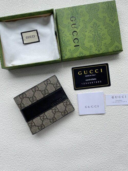 【AT1814】GUCCI最新のヒットアイテム、プリント入りの短財布が、公式サイトと同時に🔥人気爆発🔥精巧な手作りの製品です