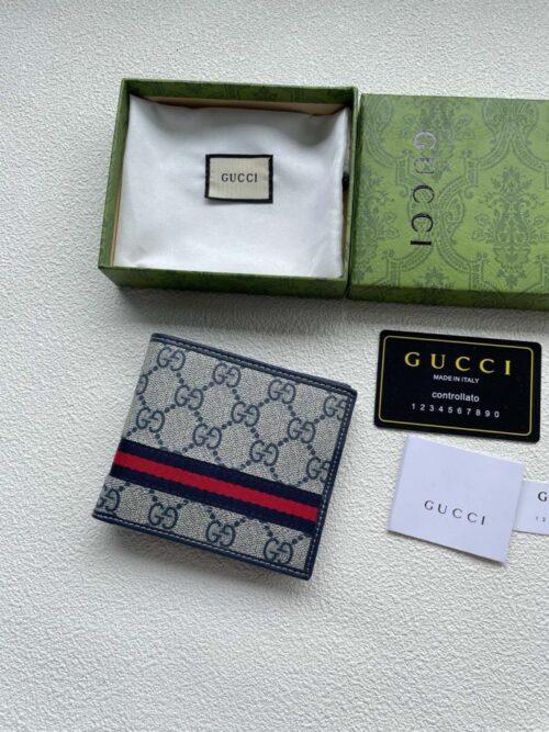 【AT1820】GUCCIの最新の人気プリントが施された短財布が、公式ウェブサイトと同時に🔥登場🔥手作りで精巧な仕上がり。
