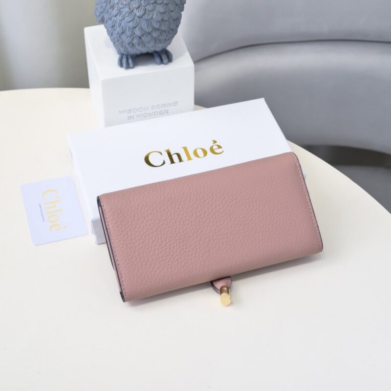 【AT1835】ChloeブランドのクラシックなMarcieウォレット、ヴィンテージ金具とスエードタッセル付き