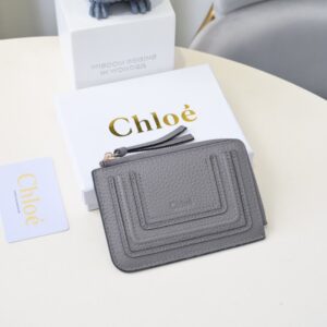 【AT1836】ChloeブランドのクラシックMarcieウォレット、ビンテージ金具とタッセルチャーム