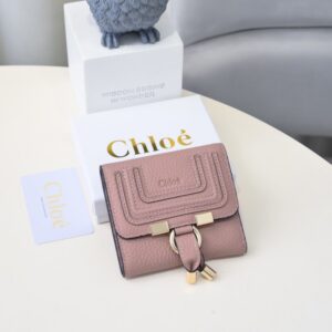 【AT1837】ChloeブランドのクラシックMarcie財布、ヴィンテージ金具とタッセルチャーム