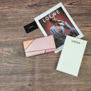 【AT1850】LOEWE（ロエベ）のパズル長財布