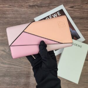 【AT1850】LOEWE（ロエベ）のパズル長財布