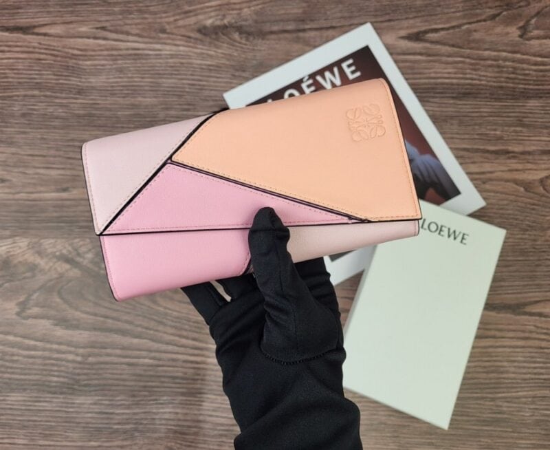 【AT1850】LOEWE（ロエベ）のパズル長財布