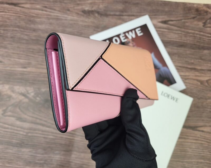 【AT1850】LOEWE（ロエベ）のパズル長財布