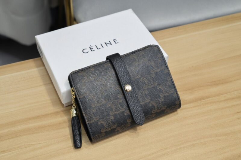 【AT1893】CELINE ショートウォレット 三つ折り財布 セリーヌ 新入荷 素敵で大人気の激安財布 代引き可