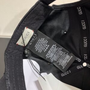 【AT2048】Gucci コラボキャップ♥️GUCCI🧢公式サイトの新商品、野球キャップ、オリジナル品質が熱い登場🔥🎩 手作りが非常に精巧で高級感があります！控えめな贅沢さ、持ち運びに便利！