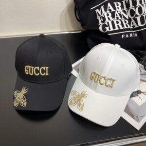 【AT2048】Gucci コラボキャップ♥️GUCCI🧢公式サイトの新商品、野球キャップ、オリジナル品質が熱い登場🔥🎩 手作りが非常に精巧で高級感があります！控えめな贅沢さ、持ち運びに便利！