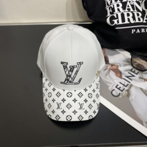 【AT2050】Louis Vuitton ルイ・ヴィトンのベースボールキャップ✨新しいLVベースボールキャップ、重労働で作られた♥完璧な刺繍、高級で上品、マストアイテム🤗男女兼用！