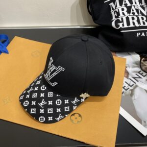 【AT2051】Louis Vuitton ルイ・ヴィトンの野球帽😍新しいLVの野球帽、丹念な仕事♥完璧な刺繍、ハイエンドで上品、万能アイテム🤗男女共用！
