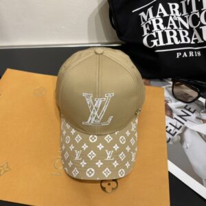 【AT2052】Louis Vuitton ルイヴィトンの野球帽、新デザイン♥高品質な刺繍、高級感があり、どんなコーディネートにも合います🤗男女兼用！