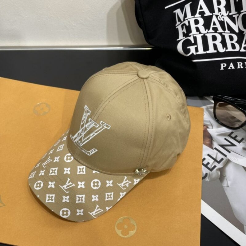 【AT2052】Louis Vuitton ルイヴィトンの野球帽、新デザイン♥高品質な刺繍、高級感があり、どんなコーディネートにも合います🤗男女兼用！