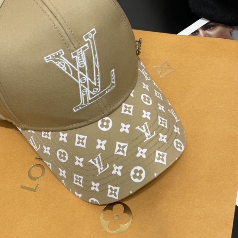 【AT2052】Louis Vuitton ルイヴィトンの野球帽、新デザイン♥高品質な刺繍、高級感があり、どんなコーディネートにも合います🤗男女兼用！