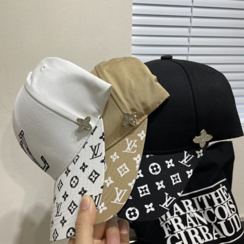 【AT2052】Louis Vuitton ルイヴィトンの野球帽、新デザイン♥高品質な刺繍、高級感があり、どんなコーディネートにも合います🤗男女兼用！