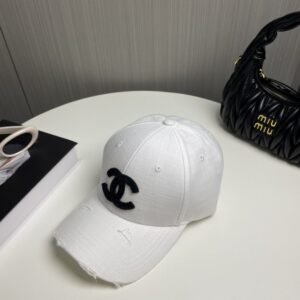 【AT2058】シャネルCHANELの新製品の野球帽、ロゴ入りのクラシックでシンプルなデザインで、ファッション感のあるカジュアルデザイン。