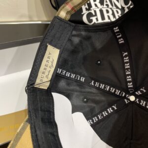 【AT2065】Burberry（バーバリー）オリジナルの野球帽。専門店で人気のある純綿裏地で軽く通気性があります。完璧なフォルム、工場の品質、独自の実物撮影、男女兼用！防塵袋付き。