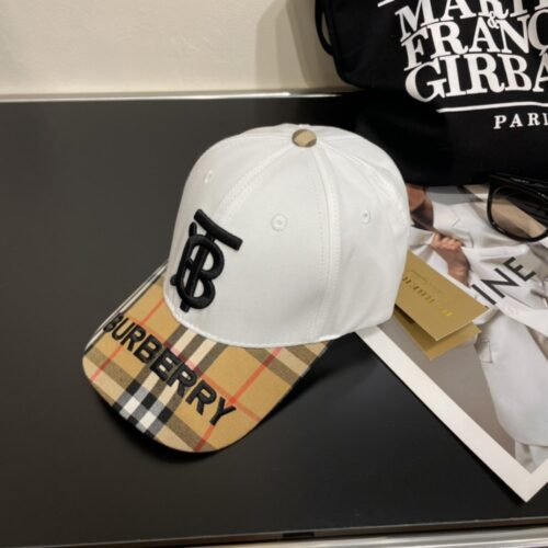 【AT2066】Burberry（バーバリー）のオリジナルの野球帽です。専門店で人気のある純綿裏地で、軽くて通気性が良いです。完璧なシルエットと工場での品質があり、男女どちらでも使えます！防塵袋が付属しています。