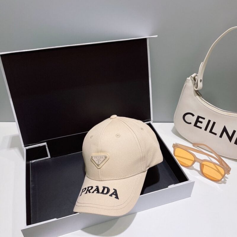 【AT2070】Prada 💛防塵バッグ付き【プラダ】春夏の新作ラグジュアリー刺繍ベースボールキャップ、新作入荷、一流ブランドのアイテムはコーディネートしやすいです、お早めにゲットしてください！