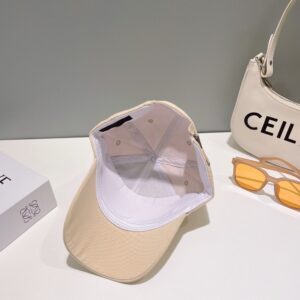 【AT2070】Prada 💛防塵バッグ付き【プラダ】春夏の新作ラグジュアリー刺繍ベースボールキャップ、新作入荷、一流ブランドのアイテムはコーディネートしやすいです、お早めにゲットしてください！