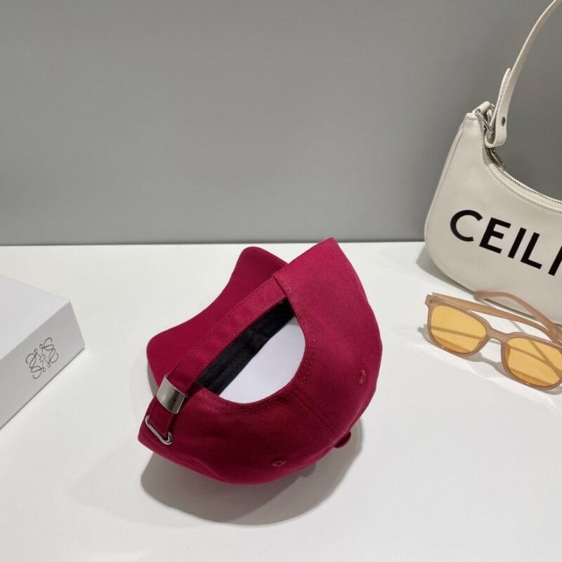 【AT2071】Prada プラダの新しい春夏モデルの大型ブランド刺繍ベースボールキャップは、新しいデザインで出荷されています。大手ブランドのアイテムはとてもおしゃれで、すぐに手に入れてください！